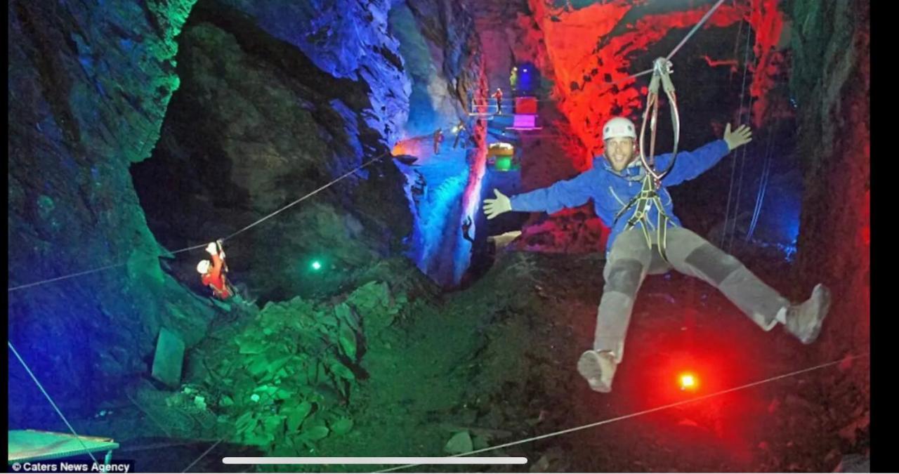 Zip Cottage Sleeps 2-3 Climb Snowdon Zip World Tanygrisiau Eksteriør bilde